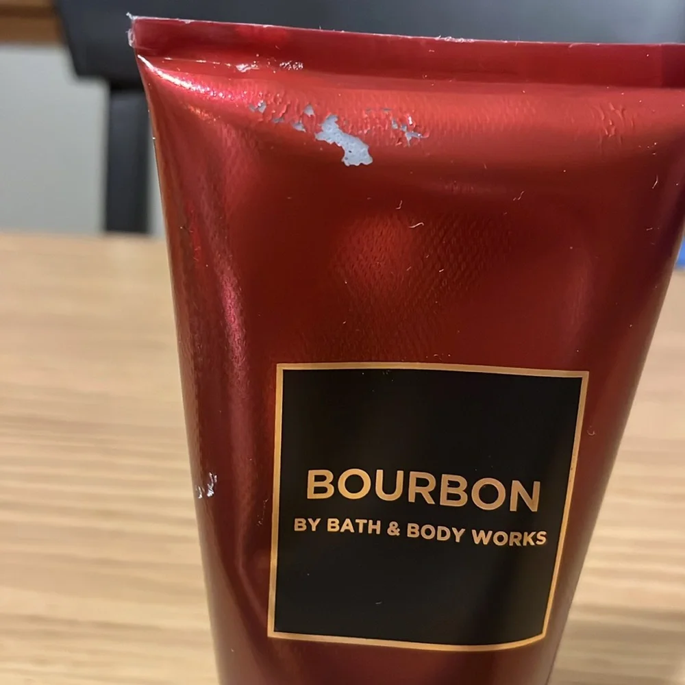 Bath & Body Works Scrub And Wash. Bourbon.